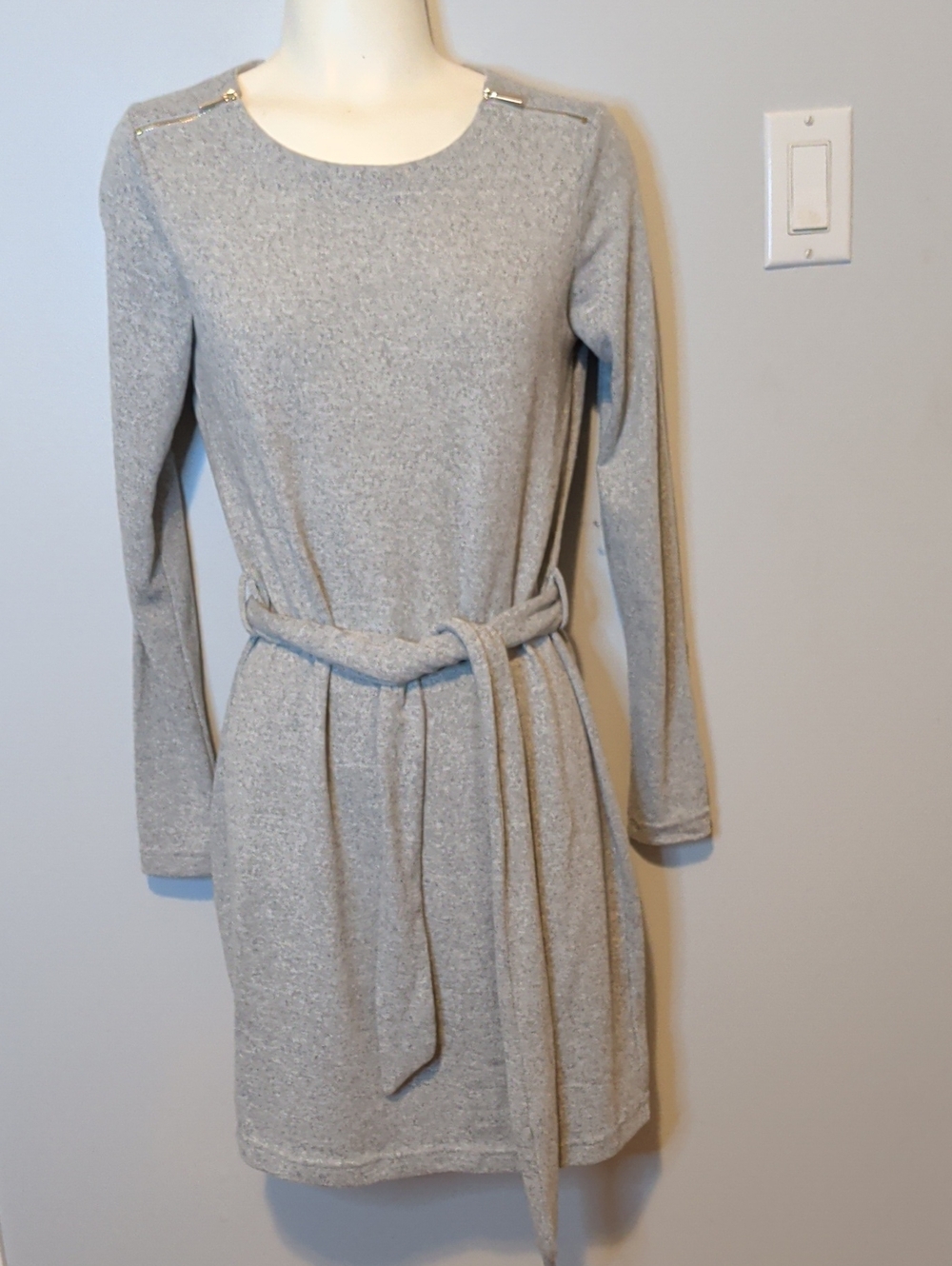 Dynamite Gray Long-Sleeve Belted Knit Dress